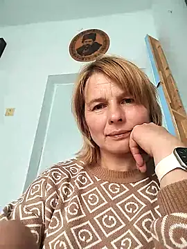 Masha412111 online show from May 2026 07:46:02 AM