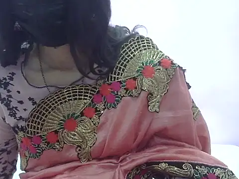 Snapshot of Laila_Cute chatting on February 2026 03:52:01 PM Laila Cute online show from February 2026 03:52:01 PM