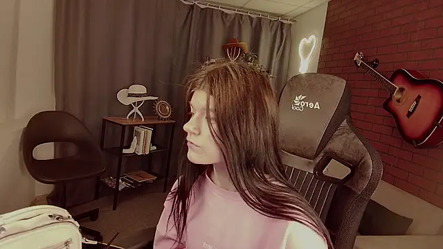 StasyaCollins online show from December 2025 04:14:02 PM