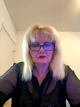 BoloshkaBlonda online show from October 2025 03:32:01 PM