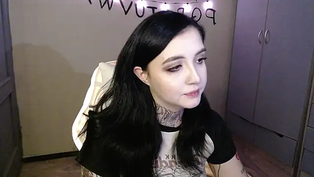 Rin andersonn online show from November 2025 08:22:02 PM