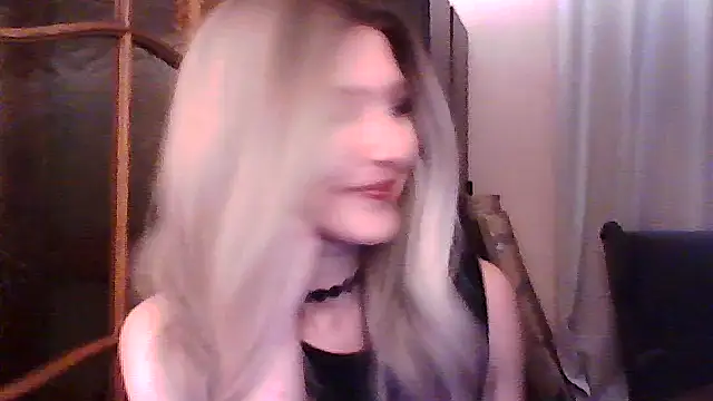 ShyGirlV online show from December 2025 04:25:02 PM