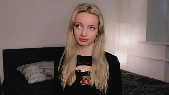 PocketDollX online show from October 2025 02:13:01 PM