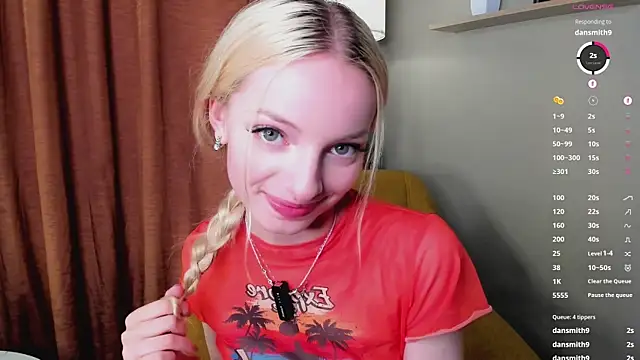 Snapshot of PocketDollX chatting on July 2026 03:43:01 PM PocketDollX online show from July 2026 03:43:01 PM