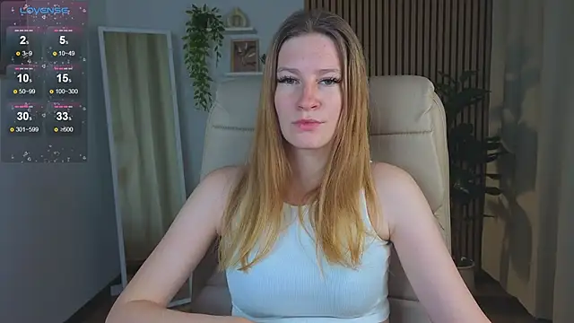 Snapshot of travelerrrr chatting on October 2025 02:09:01 AM travelerrrr online show from October 2025 02:09:01 AM