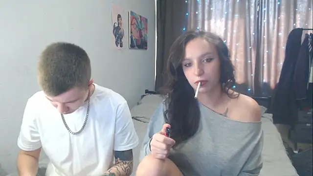 Snapshot of Mark_and_Wendy chatting on May 2026 07:47:01 AM Mark and Wendy online show from May 2026 07:47:01 AM