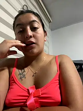 itsgianna online show from October 2025 02:12:01 AM