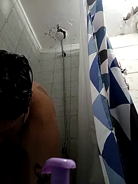 Snapshot of Chyynoxxx chatting on October 2025 05:24:02 PM Chyynoxxx online show from October 2025 05:24:02 PM