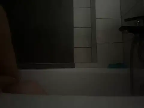 Snapshot of pleasedontpressaredburton chatting on October 2025 07:56:01 AM pleasedontpressaredburton online show from October 2025 07:56:01 AM