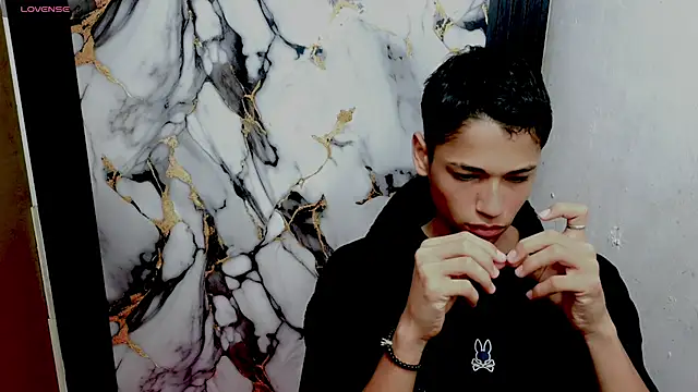 Im david02 online show from February 2026 12:59:02 PM