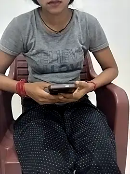 Snapshot of Pinki_baby299 chatting on October 2025 06:03:01 PM Pinki baby299 online show from October 2025 06:03:01 PM