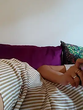 Rihame07 online show from October 2025 05:01:01 PM