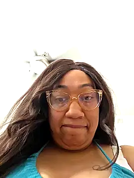 Snapshot of Adri-x chatting on October 2025 06:08:02 PM Adri-x online show from October 2025 06:08:02 PM