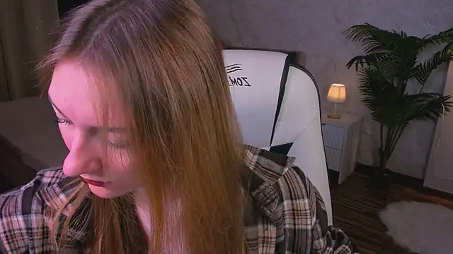 AngelAnabelle online show from October 2025 09:05:02 PM