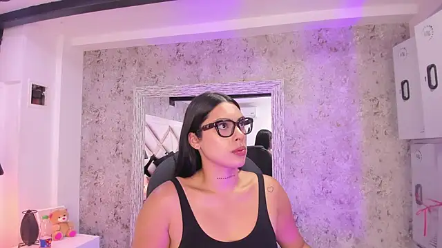 Snapshot of Vanessa_Rain_ chatting on July 2026 06:54:01 PM Vanessa Rain online show from July 2026 06:54:01 PM