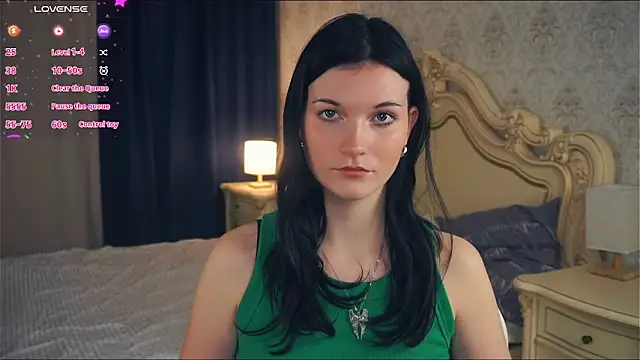 Snapshot of BettieBourque chatting on November 2025 06:07:02 PM BettieBourque online show from November 2025 06:07:02 PM