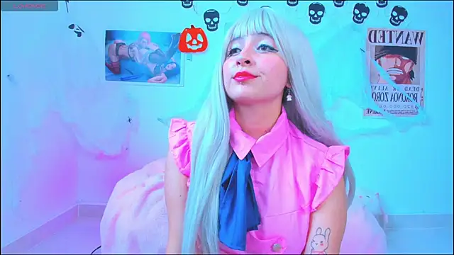 Miaengels  online show from October 2025 05:46:01 PM