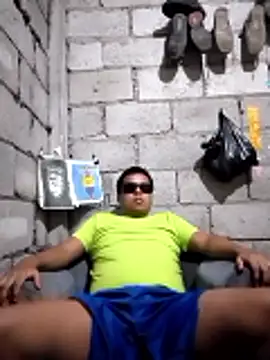 Snapshot of Ronald_ban chatting on November 2025 11:03:01 PM Ronald ban online show from November 2025 11:03:01 PM