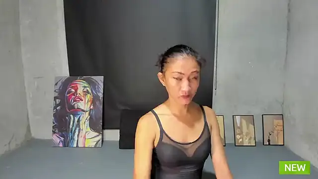 Snapshot of MissAriba chatting on October 2025 12:31:01 AM MissAriba online show from October 2025 12:31:01 AM