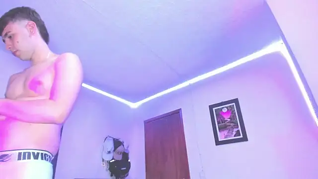 PapiNoha online show from October 2025 10:31:01 PM