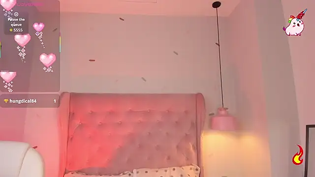 Snapshot of Vanelope_evanss chatting on February 2026 01:23:02 PM Vanelope evanss online show from February 2026 01:23:02 PM