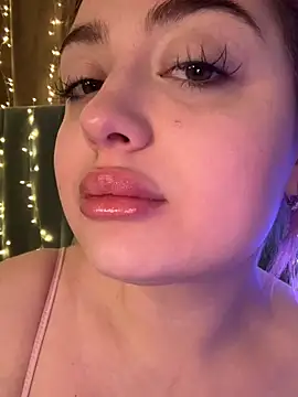 KellyMoors online show from February 2026 01:20:02 AM