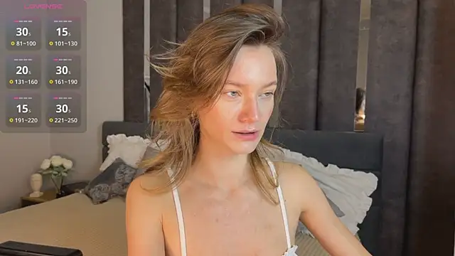 EvaToniz online show from December 2025 01:15:02 AM