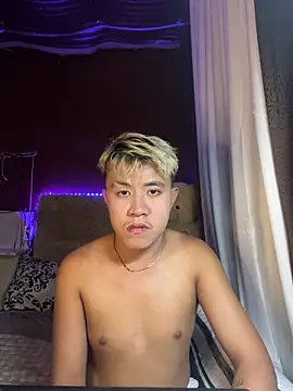 Snapshot of ur_fucking_rolly chatting on March 2026 08:19:02 PM ur fucking rolly online show from March 2026 08:19:02 PM