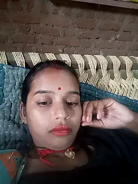 Snapshot of Cuty_kanchna chatting on October 2025 06:43:01 AM Cuty kanchna online show from October 2025 06:43:01 AM