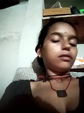 Snapshot of Cuty_kanchna chatting on November 2025 12:22:01 AM Cuty kanchna online show from November 2025 12:22:01 AM