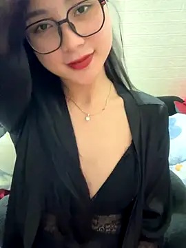 Snapshot of Linh5790 chatting on November 2025 12:15:01 PM Linh5790 online show from November 2025 12:15:01 PM