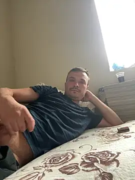 Snapshot of viktor1992-1-1 chatting on July 2026 04:14:02 AM viktor1992-1-1 online show from July 2026 04:14:02 AM