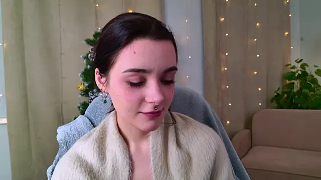 ElizabethMilller  online show from January 2026 10:13:01 PM