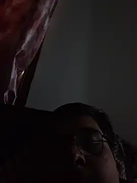 Snapshot of UsurpedThaw chatting on November 2025 10:10:02 AM UsurpedThaw online show from November 2025 10:10:02 AM