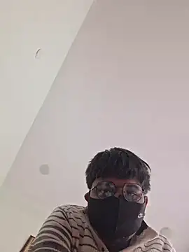 Snapshot of UsurpedThaw chatting on November 2025 02:06:02 AM UsurpedThaw online show from November 2025 02:06:02 AM