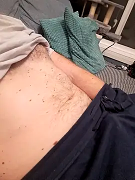 Snapshot of Vintermelon2 chatting on December 2025 08:18:01 AM Vintermelon2 online show from December 2025 08:18:01 AM