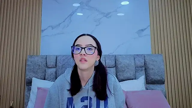 angel  kiss online show from January 2026 12:07:01 PM