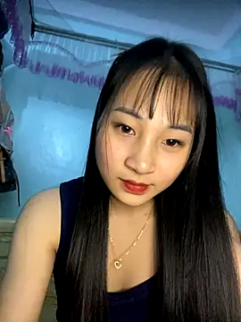 Snapshot of banlinh004 chatting on October 2025 06:57:02 PM banlinh004 online show from October 2025 06:57:02 PM
