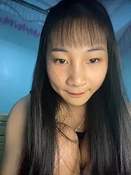 Snapshot of banlinh004 chatting on October 2025 05:33:01 AM banlinh004 online show from October 2025 05:33:01 AM