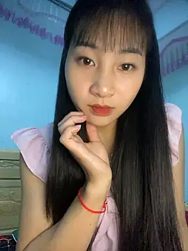 Snapshot of banlinh004 chatting on November 2025 01:12:02 PM banlinh004 online show from November 2025 01:12:02 PM