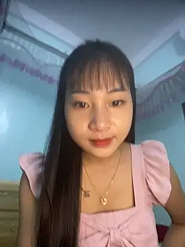 Snapshot of banlinh004 chatting on November 2025 01:27:01 AM banlinh004 online show from November 2025 01:27:01 AM