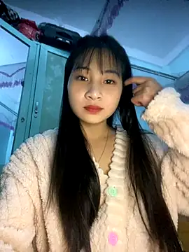 Snapshot of banlinh004 chatting on December 2025 01:20:01 PM banlinh004 online show from December 2025 01:20:01 PM