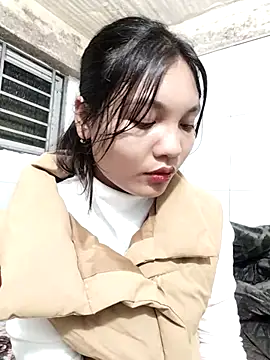 Snapshot of Mit-thi123 chatting on November 2025 04:39:01 PM Mit-thi123 online show from November 2025 04:39:01 PM