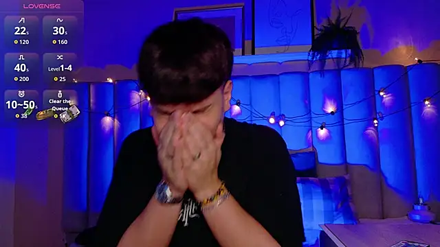 LiamThunder05  online show from November 2025 03:06:02 AM