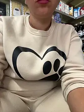 Daiana Andra online show from October 2025 08:35:02 AM