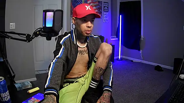 Michigan9000 online show from November 2025 12:41:01 AM