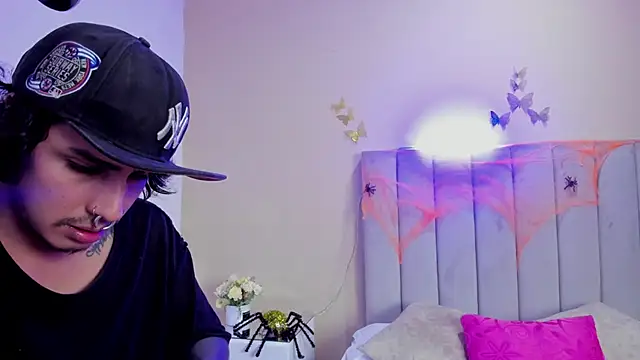 Snapshot of Kaoz_23_ chatting on October 2025 03:37:02 AM Kaoz 23  online show from October 2025 03:37:02 AM