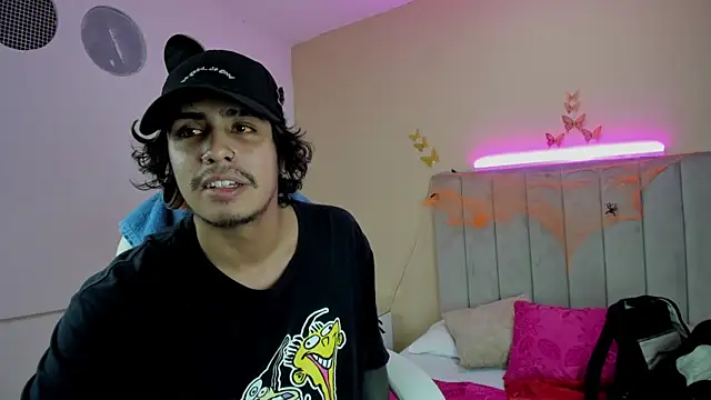 Snapshot of Kaoz_23_ chatting on October 2025 01:58:02 AM Kaoz 23  online show from October 2025 01:58:02 AM