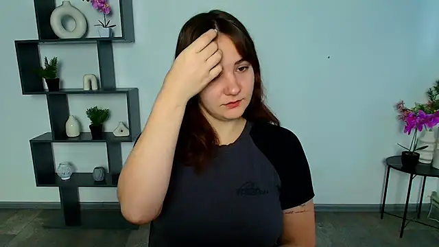 OliviaMontgommery online show from December 2025 07:13:02 AM