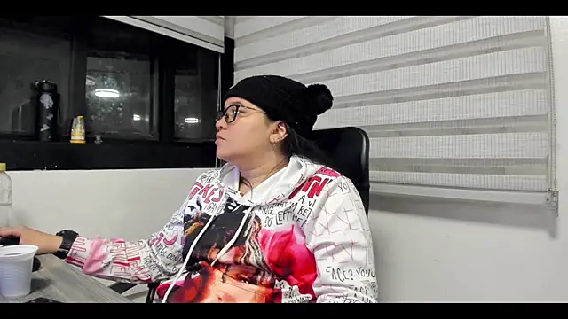 Snapshot of Xander_Taylor_ chatting on October 2025 04:13:02 AM Xander Taylor online show from October 2025 04:13:02 AM